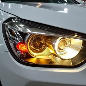 lanternas de carro traseiras