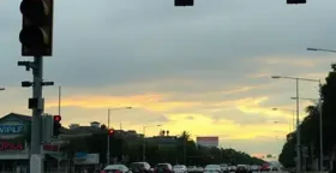 avançar sinal vermelho de madrugada