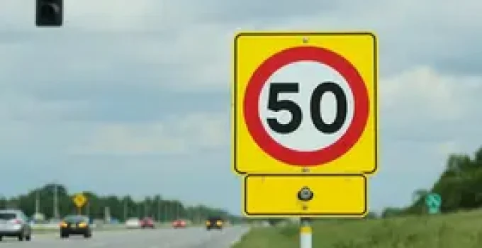 novo limite de 50 km/h
