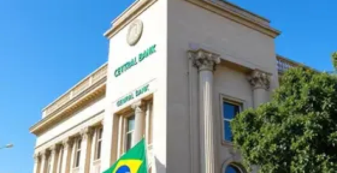 Banco Central multa Banco Genial