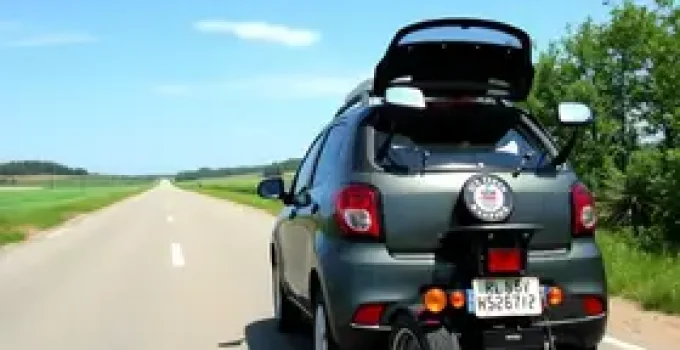carro mais estreito do mundo