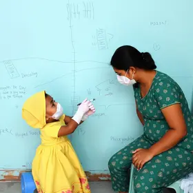 anistia famílias que não vacinaram crianças contra Covid-19
