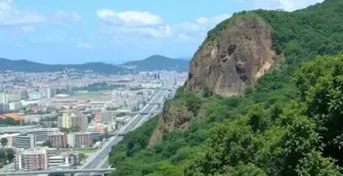 Competência municipal em matéria de licenciamento ambiental na LC nº 140/2011